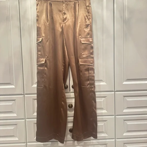 A New Day Metallic Bronze Cargo Pants-Size 6 - Picture 2 of 7